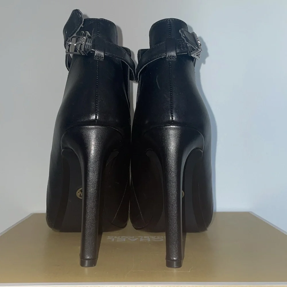 Michael Kors Elegant Black Women's Heels size 8.5